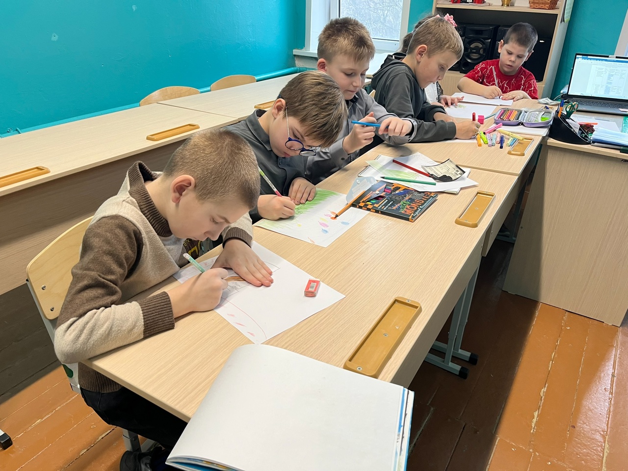 Рисунки Победы.